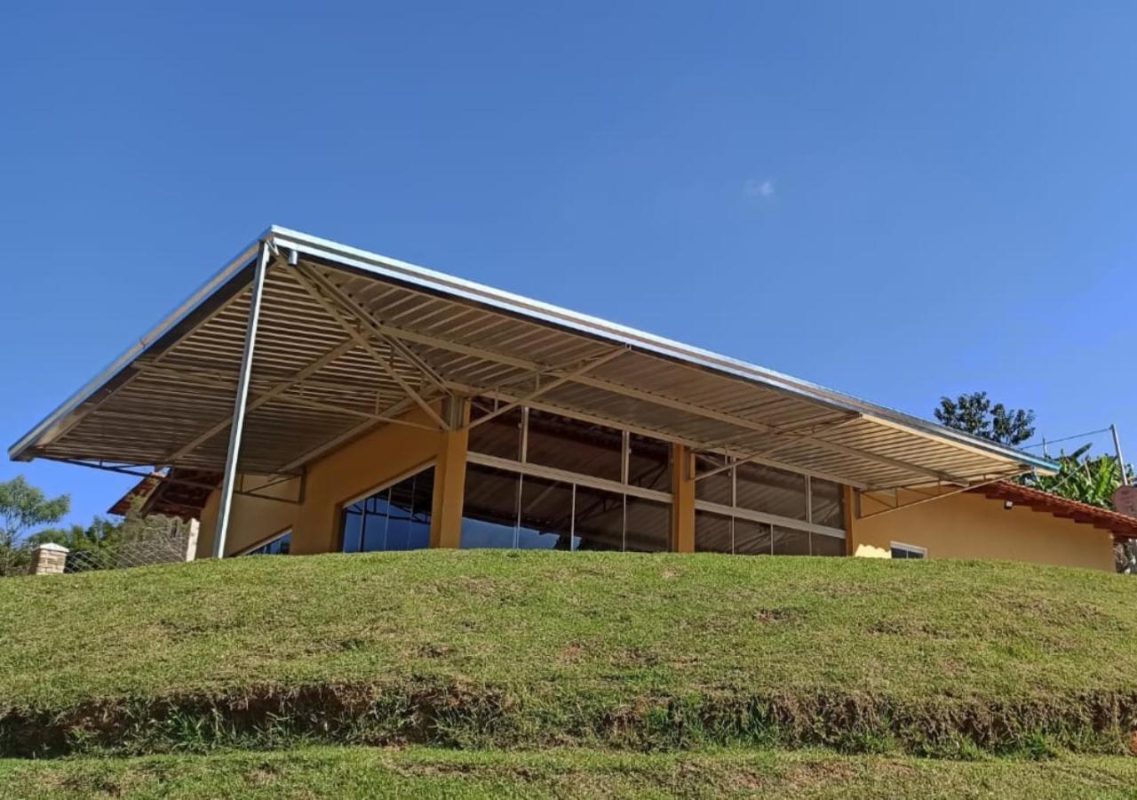 Chacara Santa Luzia Holiday home *